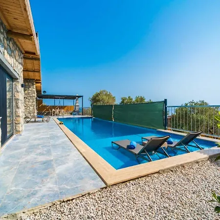 Ulus 1 4* Kalkan